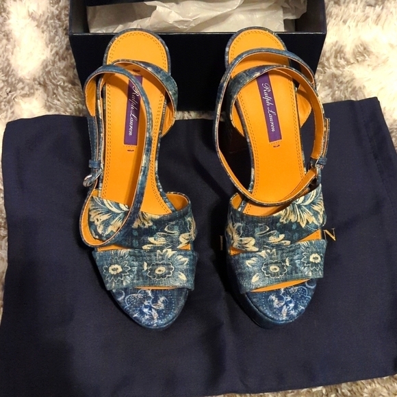 Ralph Lauren Purple Label Shoes - Ralph Lauren Purple Label Women's pumps/heels. Size 37.5
